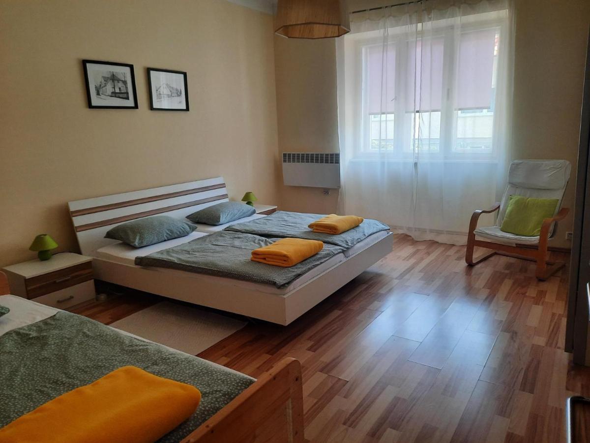 Apartman Soda Ogulin Bagian luar foto