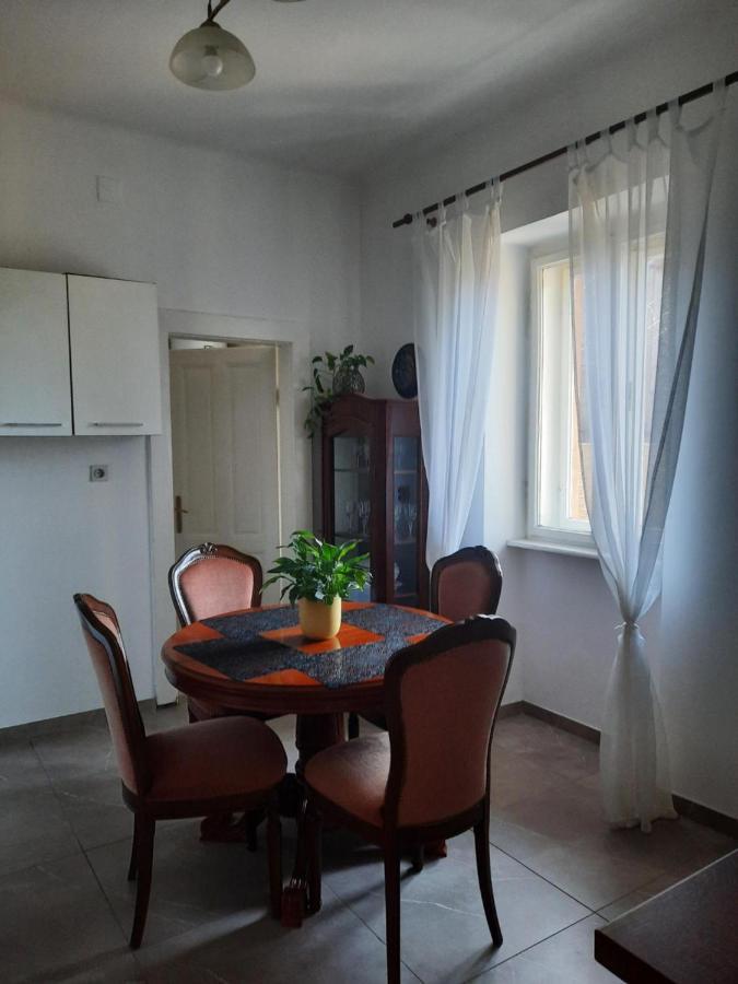 Apartman Soda Ogulin Bagian luar foto